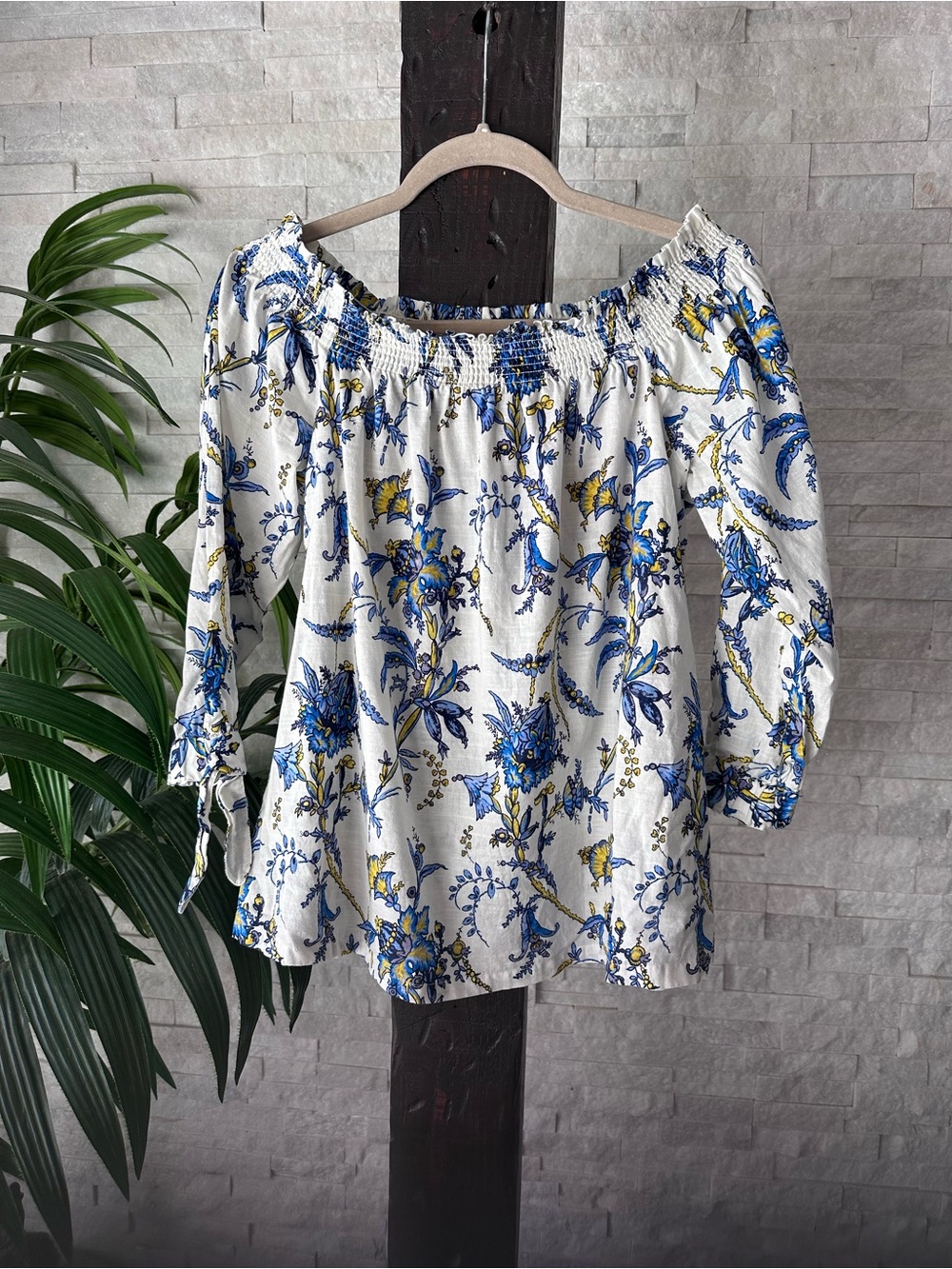 Loft Off-Shoulder Boho Floral Cotton Blouse with Blue and Yellow Print Size M